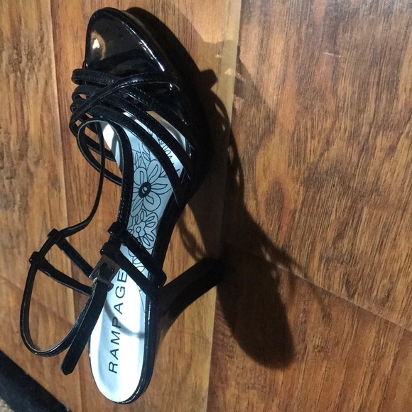 Rampage Black heels - Picture 3 of 4